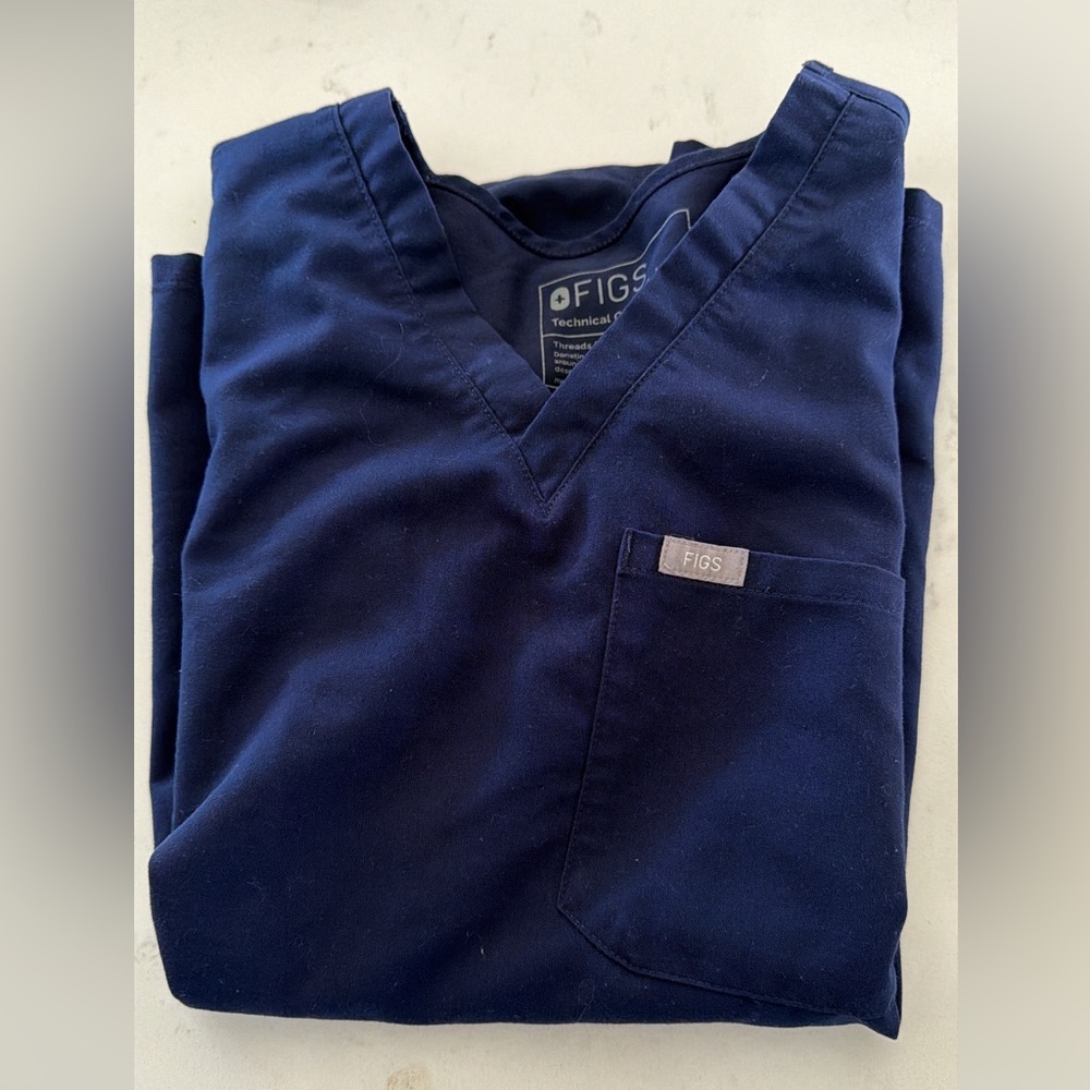 Figs Scrub Top
